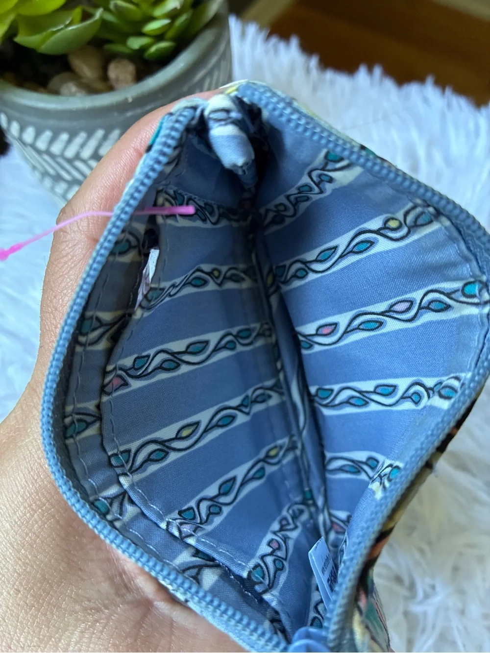 Vera Bradley ID wallet 💜 - Picture 4 of 8